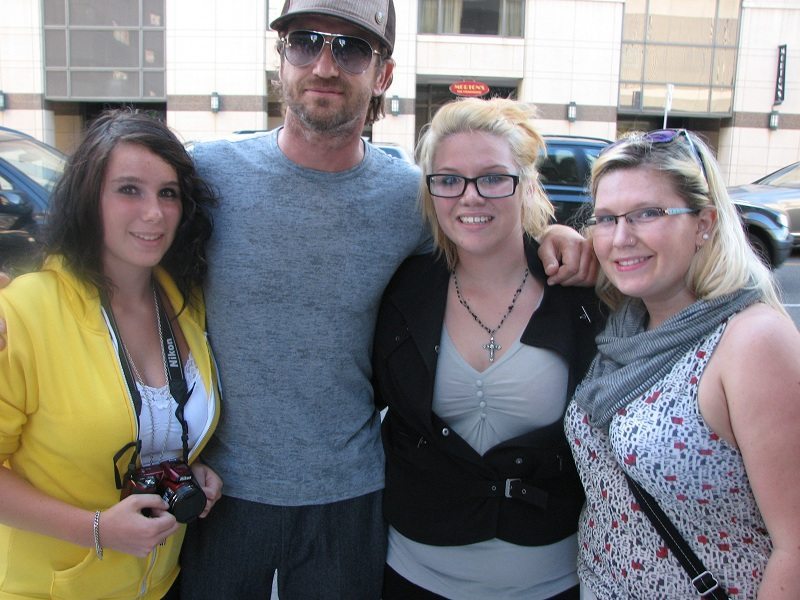 Gerard Butler Out of Rehab, and Not Singing the Blues