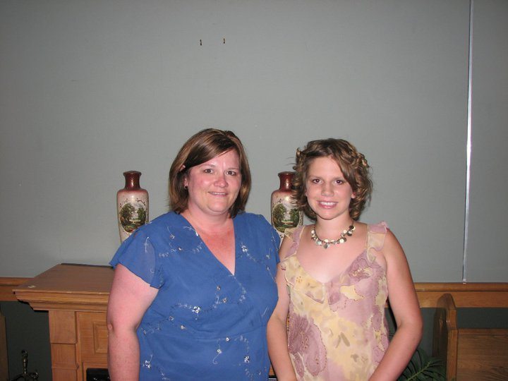 Do you know a Mom who deserves recognition?  Walmart wants to know!