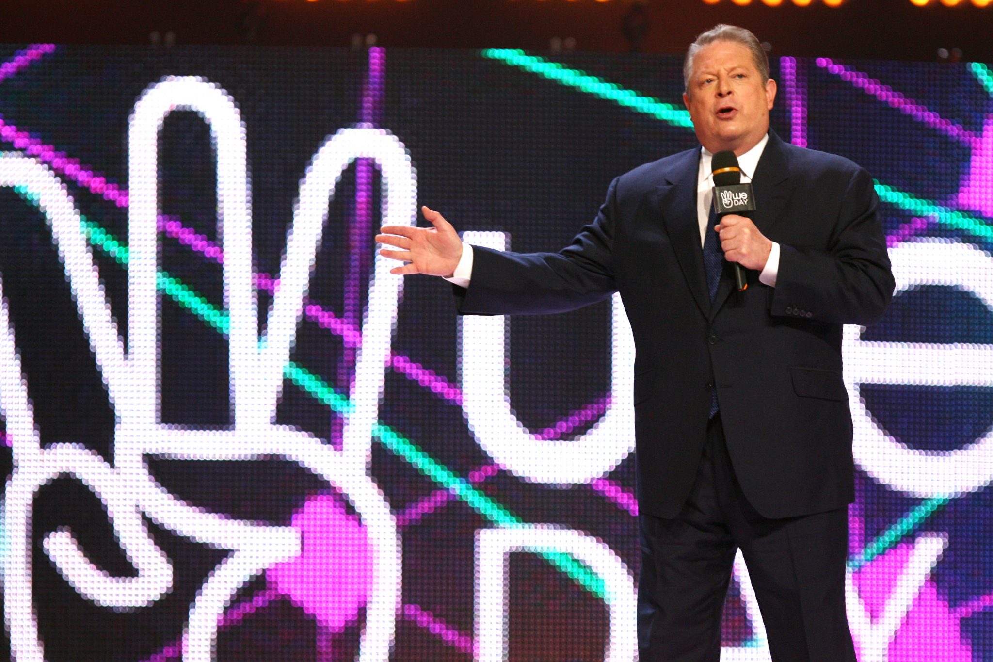 We Day 2012 – Hedley and Al Gore Inspires Kids to Make a Change