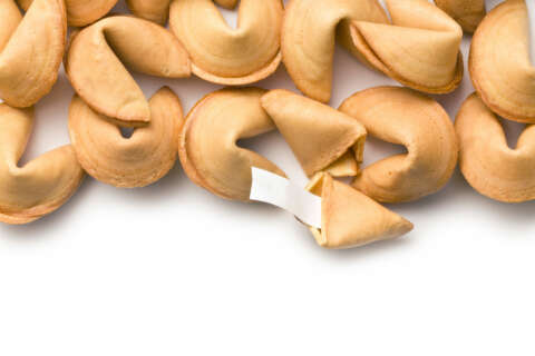 Blick von oben auf Glückskekse