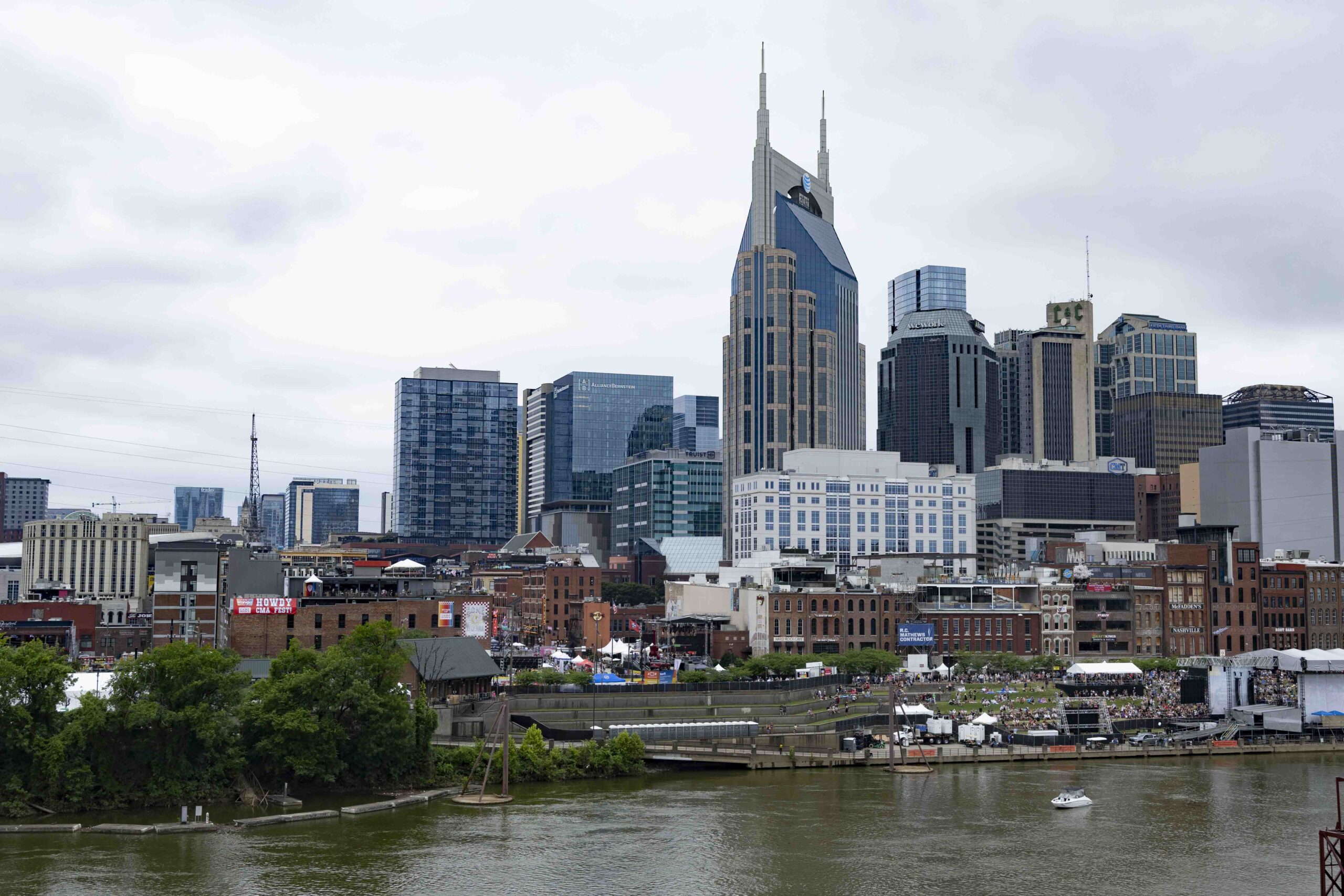 CMA Fest Returns to Downtown Nashville June 5–8 — And This Time, I’m Ready for It